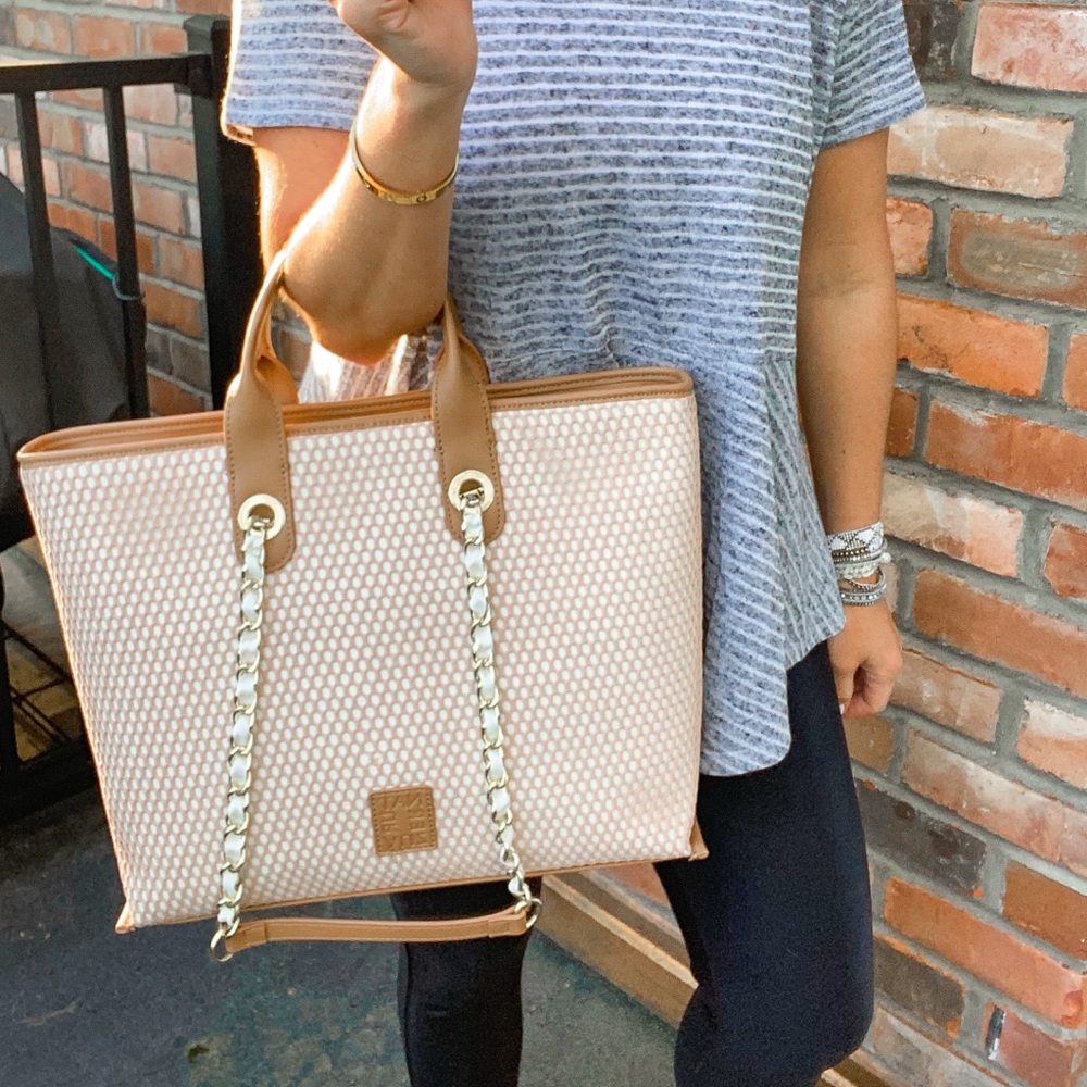 Naturalizer tote - Picture 4 of 15